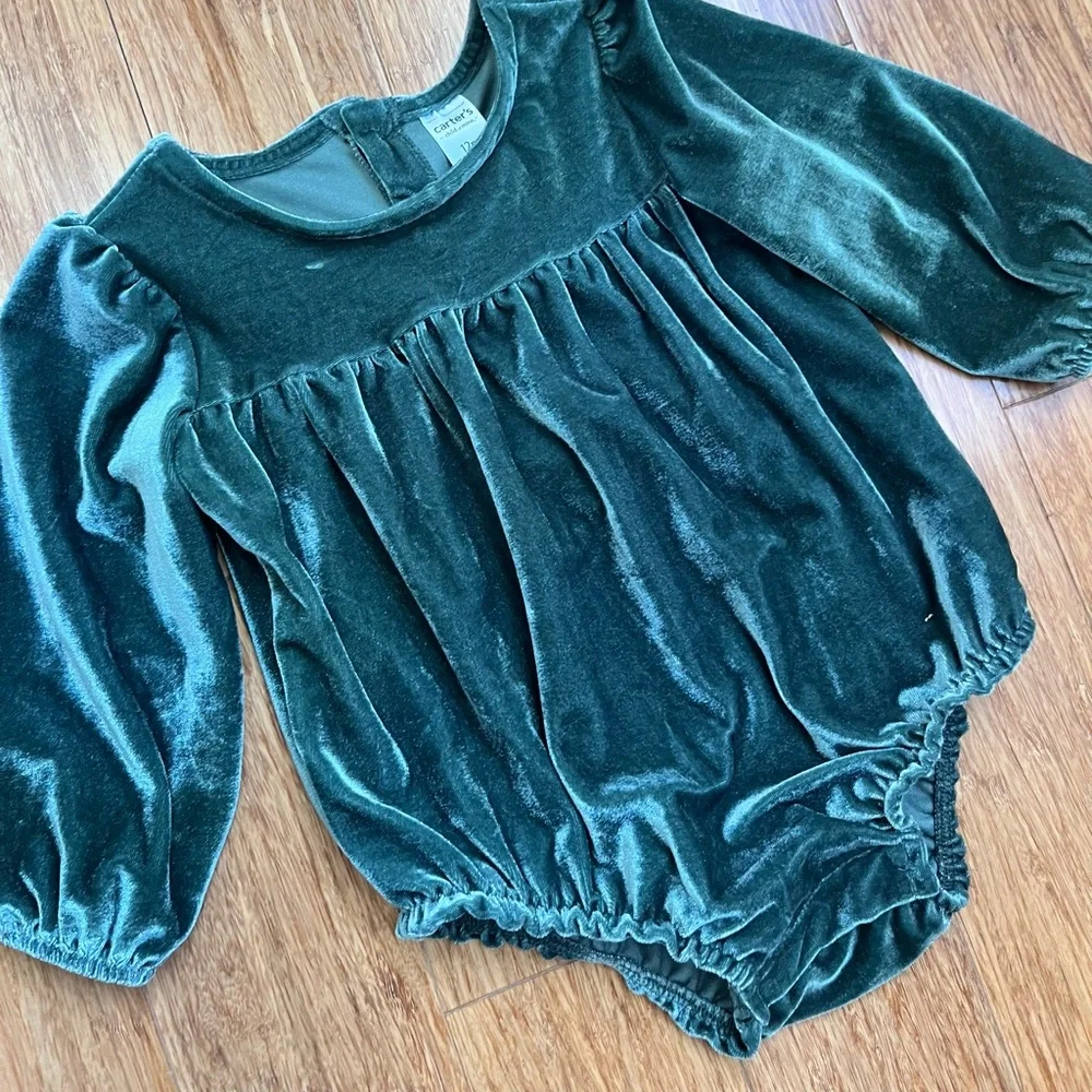 Carter's Just One You Baby Girls' Romper Green Velvet size 12m Christmas. 1421